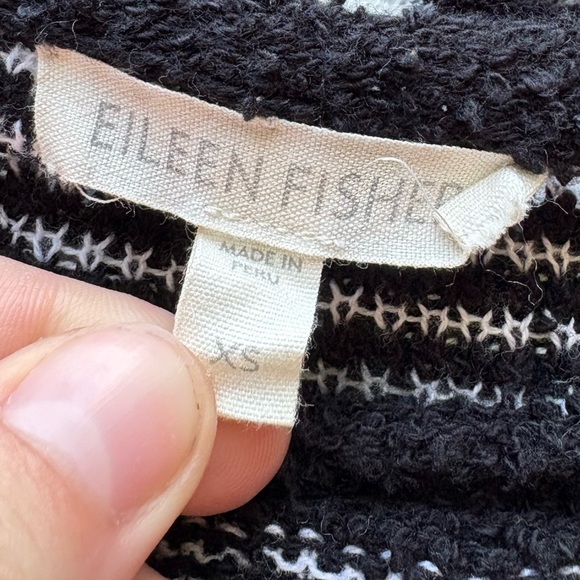 Eileen Fisher Woman’s XS Knit Black and White Striped Sweater - Picture 5 of 5